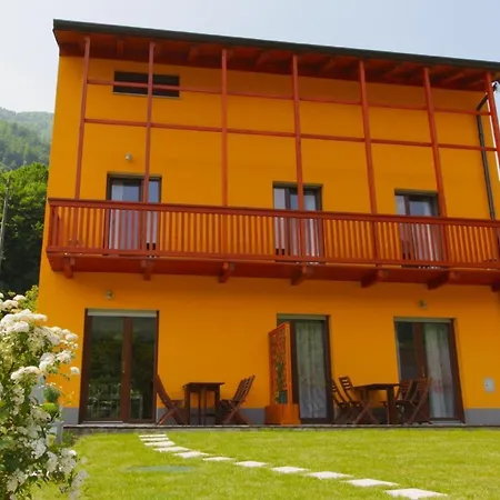 In Kamno Mit Gemeinsamer Terrasse * Tolmin
