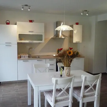 Apartamento In Kamno Mit Gemeinsamer Terrasse Tolmin
